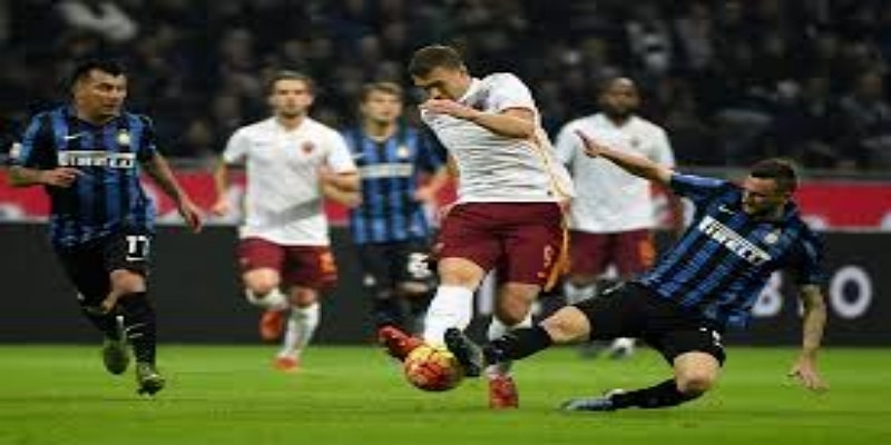 曼联客场2-0格拉纳达：爱游戏深度解读红魔稳健表现- 爱游戏