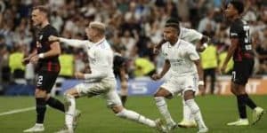 英国足球界的联合抵制：爱游戏解析行动背后的意义 -爱游戏