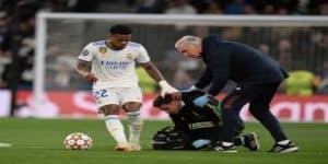 前路展望与应对策略-爱游戏深度预测 -爱游戏