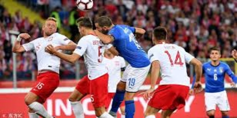 比赛回顾：高空轰炸与心理崩塌 -爱游戏