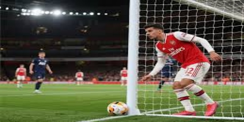 爱游戏赛事回顾：沉闷开局后的高效爆发-爱游戏