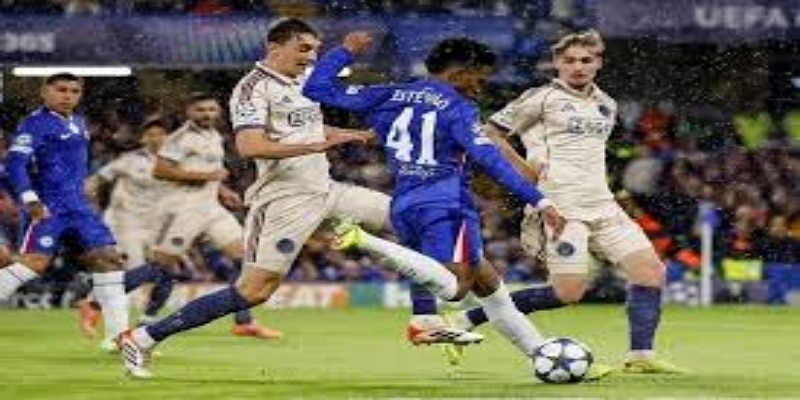 疯狂截止日：英超俱乐部爱游戏式最后冲刺-爱游戏